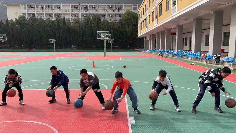 小标题：编程课程，不仅仅是代码的学习