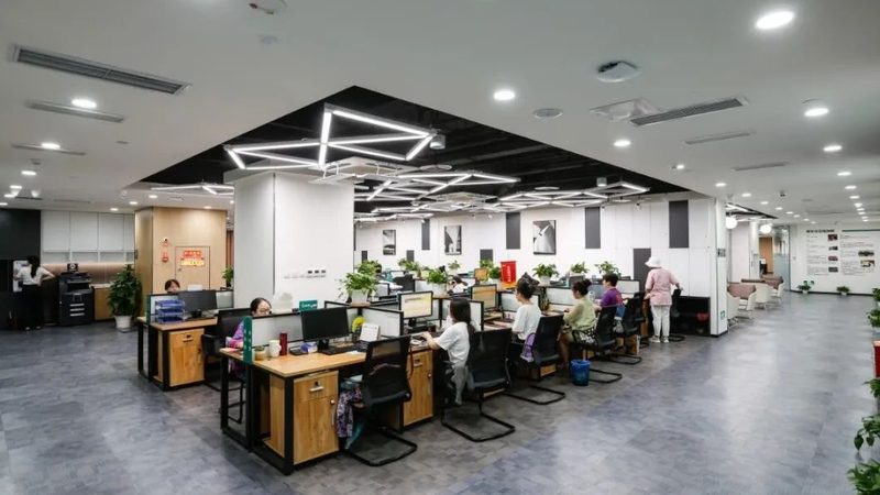 在选择进修机构时，以下信任锚点和话术禁忌需注意：